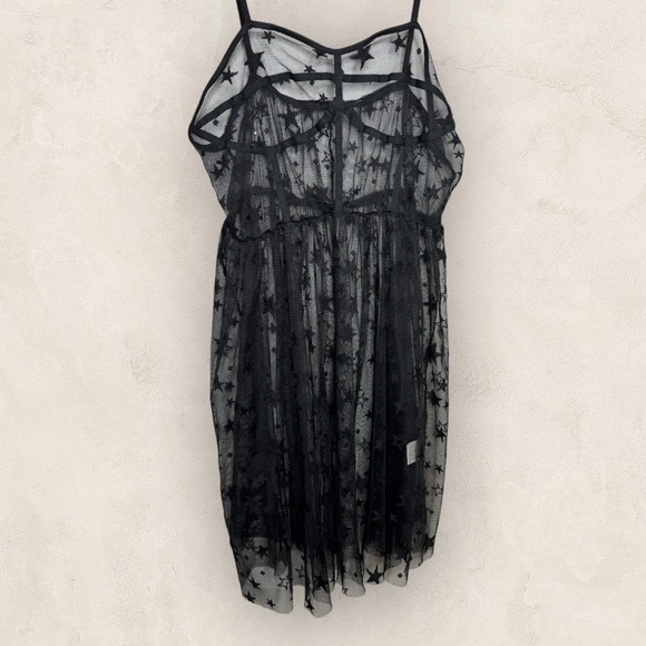 Dresses & Skirts - Star Lace Dress Women’s Size 2XL